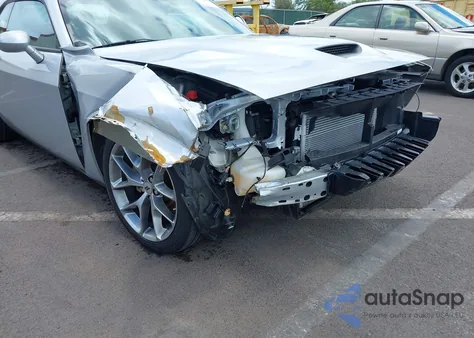 2022 Dodge Challenger Gt z USA, uszkodzony, nr VIN 2C3CDZJGXNH233246